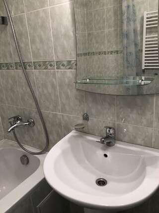 Апартаменты Apartment 3 Mynaiska Ужгород Апартаменты-10